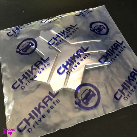 آرم جلو پنجره خودرو چیکال (Chikal) مدل P-94 مناسب برای کوییک