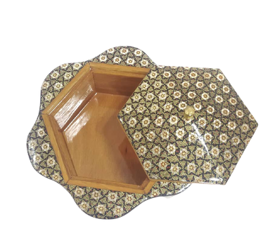 شکلات خوری خاتم اعلای کادوی ایرانی (Kadoirani)