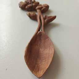 قاشق چوبی طرح گل بنفشه