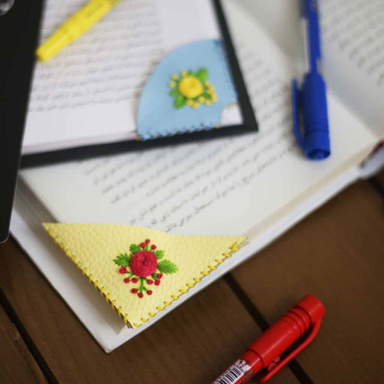گوشه‌گیر کتاب