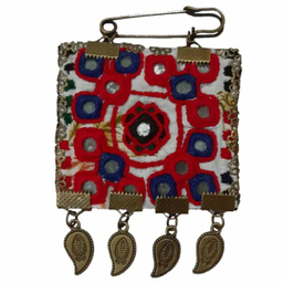 سنجاق سینه سوزن دوزی کد S3