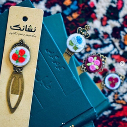 نشانک گل دوزی گل نشان