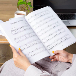 کتاب چهل آهنگ برگزیده برای پیانو اثر ناصر جهان آرای انتشارات چند گاه