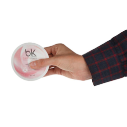 کرم آبرسان و مرطوب کننده بی کی (Bk) مدل چنل چنس حجم 165 میلی‌لیتر