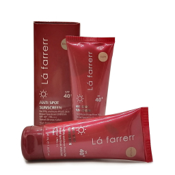 کرم ضد آفتاب و ضد لک رنگی لافارر (Lafarrerr) مدل Oily And Acne-Prone Light حجم 40 میلی‌‌ لیتر