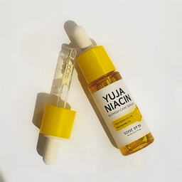 سرم روشن کننده سام بای می‌ مدل Yuja Niacin 30 Days Blemish Care حجم 14 میلی لیتر