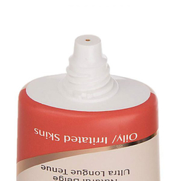 کرم ضد آفتاب فاقد چربی الارو (Ellaro) با SPF30 مدل High Protection حجم 40 میلی‌‌ لیتر