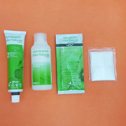 کیت رنگ مو گارنیه (Garnier) مدل Color Naturals Shade شماره 111 حجم 40 میلی لیتر رنگ بلوند دودی خیلی روشن