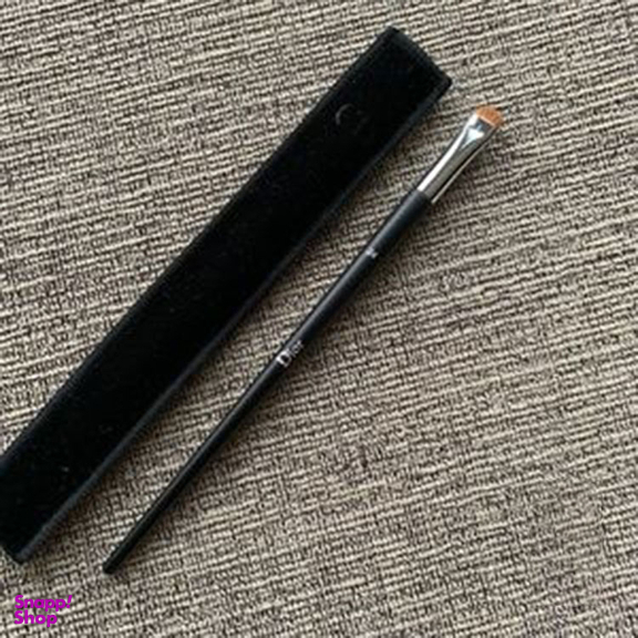 براش خط چشم دیور (Dior) شماره 24
