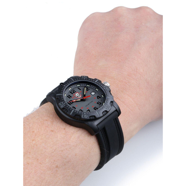 ساعت مچی عقربه ای مردانه لومینوکس (Luminox) کد XL.8882