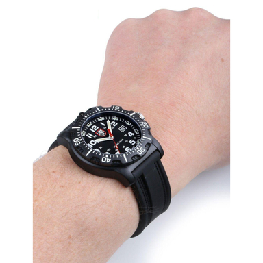 ساعت مچی عقربه ای مردانه لومینوکس (Luminox) کد XL.8881