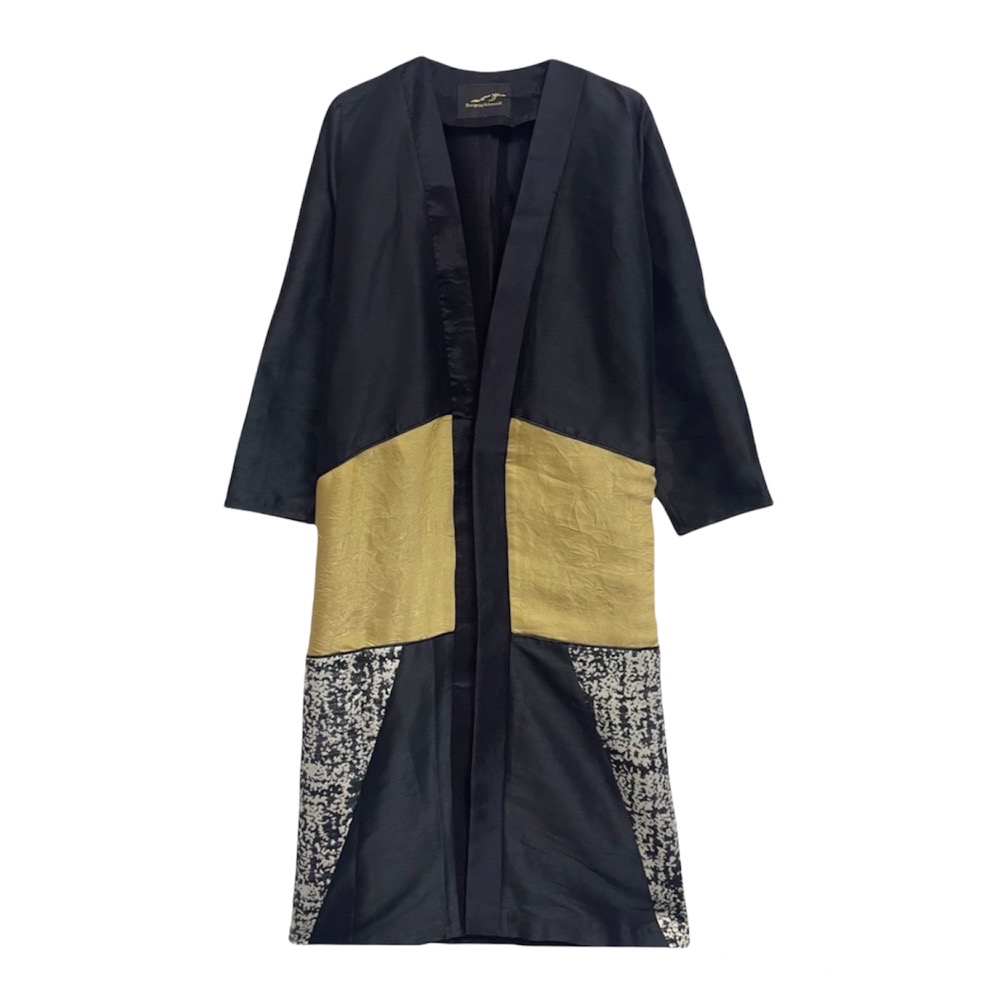 مانتو تافته وسمه (VASMEH) کد 408 رنگ مشکی طلایی فری سایز