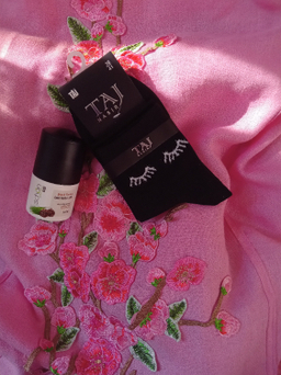 جوراب نیم ساق بوکله زنانه تاج (Taj) طرح چشم