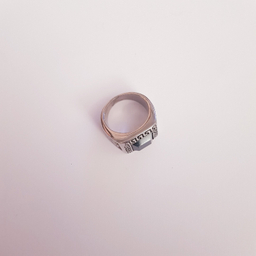 انگشتر مردانه مدل انیکس تاج رنگ مشکی