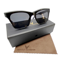 عینک آفتابی زنانه جنتل مانستر (Gentle Monster) مدل V Design