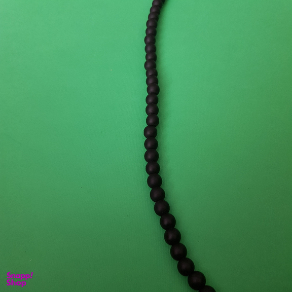 گردنبند طرح حرف M رنگ مشکی