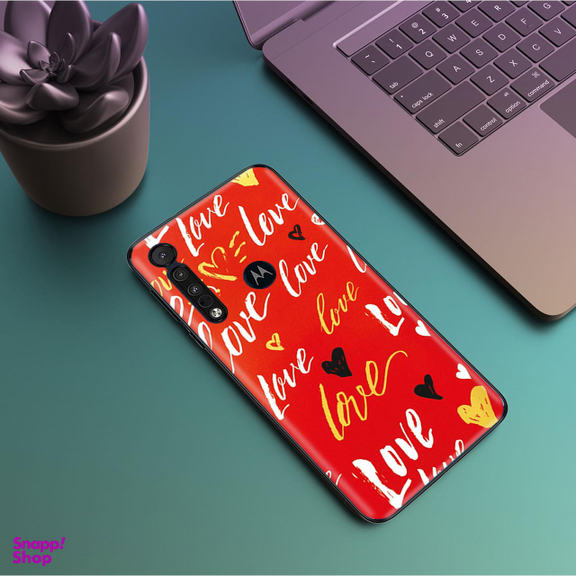 برچسب پوششی راک اسپیس طرح Love مناسب برای گوشی موبایل موتورولا Moto One Macro