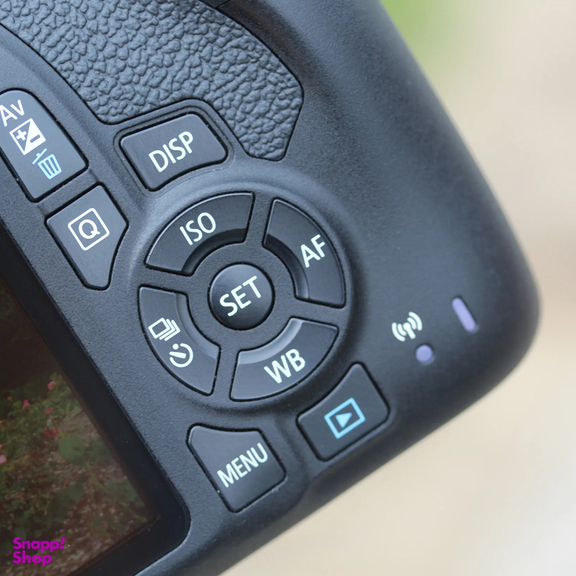 دوربین دیجیتال کانن مدل EOS 2000D به همراه لنز 18-55 میلی متر DC III