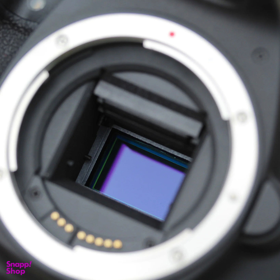 دوربین دیجیتال کانن (Canon) مدل EOS 2000D به همراه لنز 18-55 میلی متر IS II
