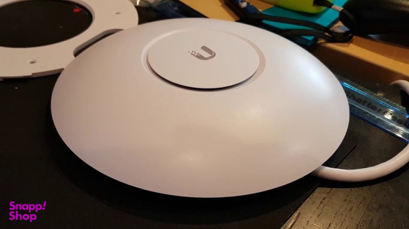اکسس پوینت یوبیکیوتی (Ubiquiti) مدل UAP AC PRO