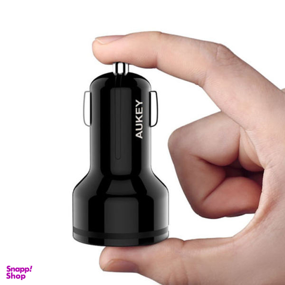 شارژر فندکی آکی مدل CC-Y1