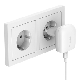 شارژر دیواری شارژ سریع بلکین (Belkin) مدل WCA003vf04WH به همراه کابل لایتنینگ