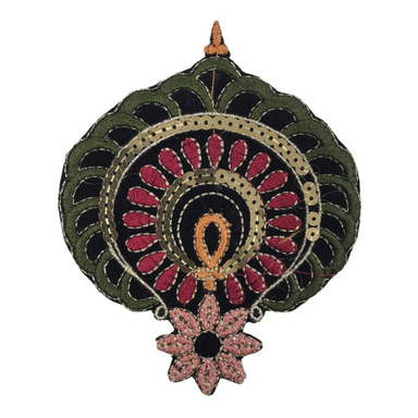 تکه دوزی لباس مدل گل گرد بزرگ