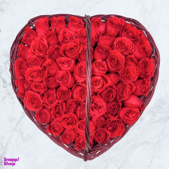 سبد گل طبیعی گل بازار مدل رز قلبی