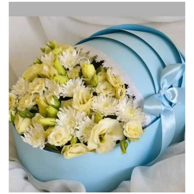 باکس گل طبیعی نوزادی لیسیانتوس