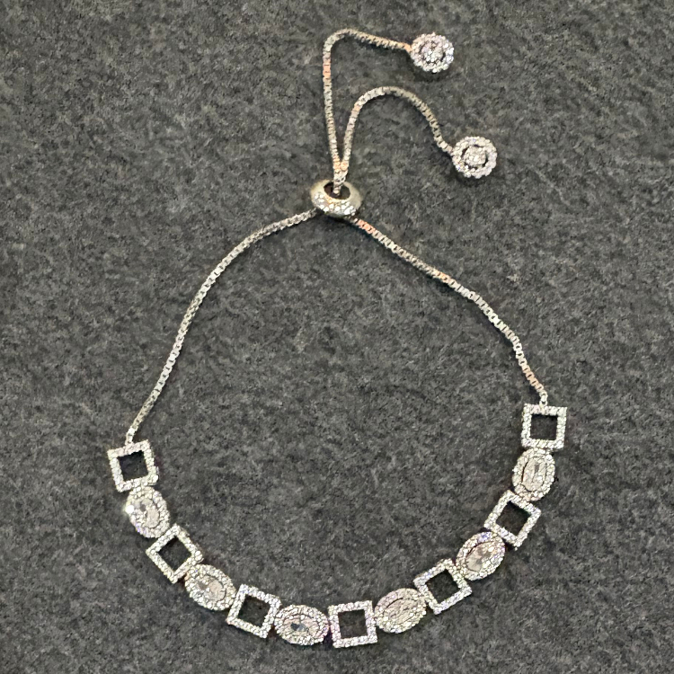 دستبند نقره زنانه گیرا طرح G0585