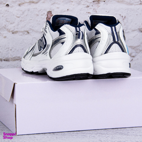 کفش ورزشی زنانه طرح نیوبالانس 530 کد 2333 رنگ سفید سرمه ای