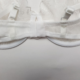 ست سوتین و شورت زنانه مدل توری کد 2020ozw رنگ سفید