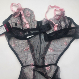 بادی زنانه برتا کد 2300BS رنگ مشکی