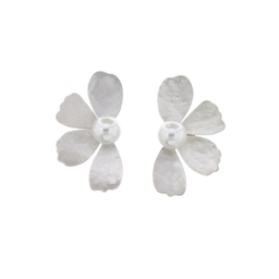 گوشواره زنانه مدل نیم گل همراه مروارید کد 332