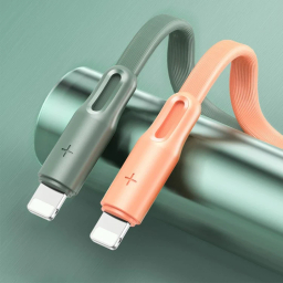 کابل تبدیل USB به Lightning راک مدل RCB0739 طول 1 متر