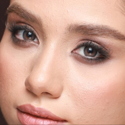 لنز رنگی فصلی بیوتی مدل B:207 رنگ طوسی خاکستری