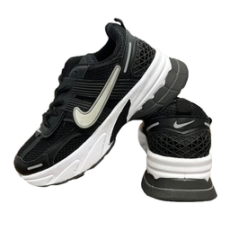 کفش ورزشی زنانه مدل نایکی V2k کد 1242 رنگ مشکی سفید