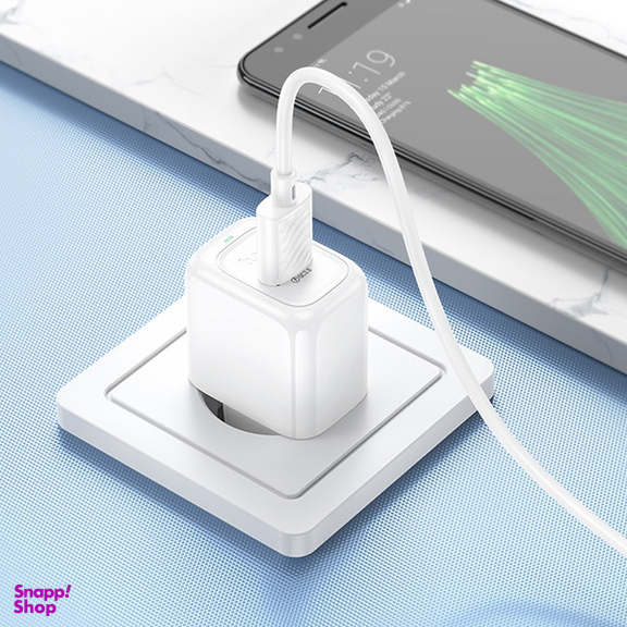 شارژر دیواری هوکو مدل CS52A USB به همراه کابل MicroUSB