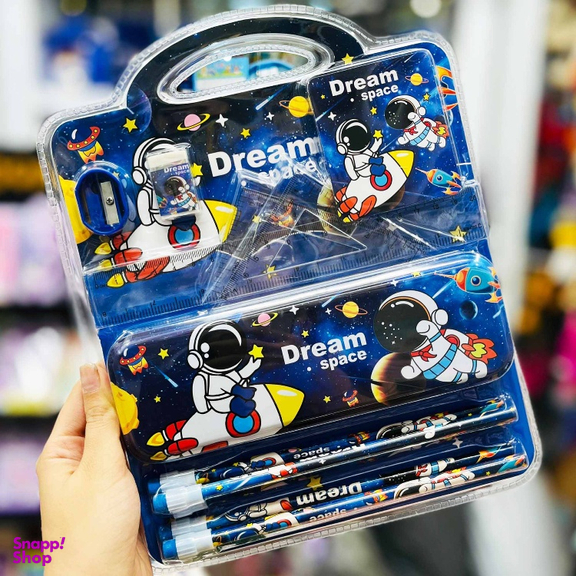 بسته لوازم تحریر مدل فضانورد کد 14 مجموعه 12 عددی