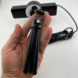 وب کم مدل F-02