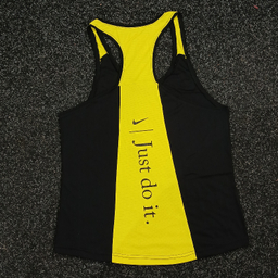 ست تاپ و شلوارک و اسکارف ورزشی مردانه طرح نایک کد 1592 رنگ مشکی زرد