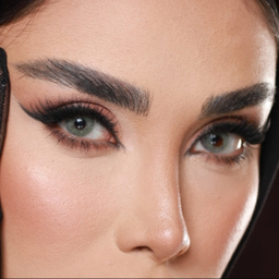 لنز رنگی سالیانه هرا شماره 6 کد SCA210 رنگ سبز طوسی روشن