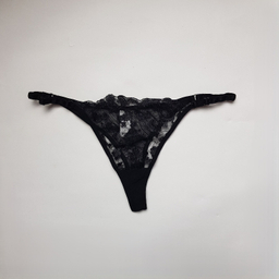 ست شورت و سوتین زنانه برتا مدل توری کد 2020SQ رنگ مشکی