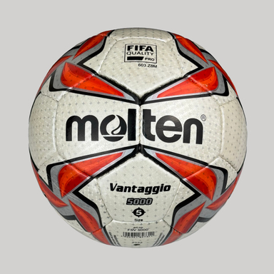 توپ فوتبال مولتن مدل Vantaggio 5000 کد TOFO-101