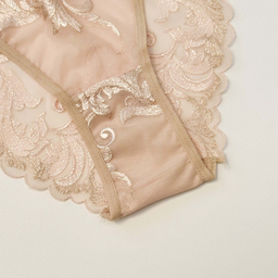 ست شورت و سوتین توری نوشه پوش کد 99902