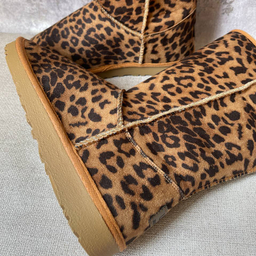 بوت زنانه مدل پلنگی