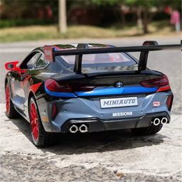 ماکت ماشین ناب سل مدل بی ام و ام 8 فلزی چراغدار BMW M8 GT همراه با جاسوییچی