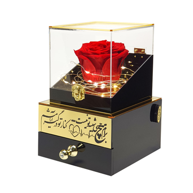 باکس گل رز جاودان مدل گنجینه طرح عاشقانه