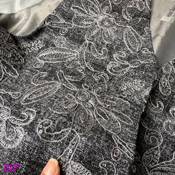 جلیقه رسمی زنانه مدل نقره نقش گل‌ دار رنگ خاکستری