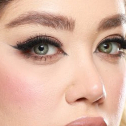 لنز رنگی هرا کد A33CRA شماره 127 رنگ سبز یشمی